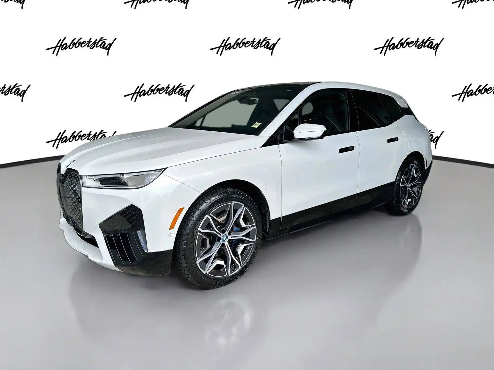 2024 BMW iX xDrive50's photo