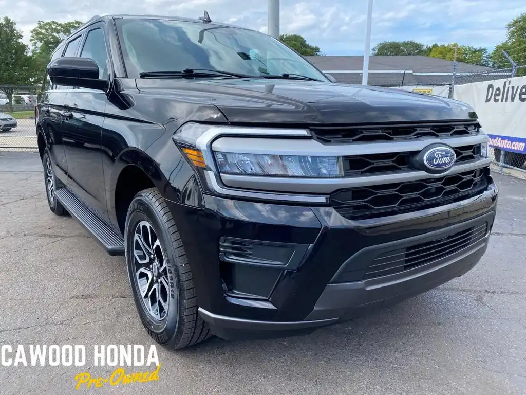 2024 Ford Expedition XLT 4WD's photo
