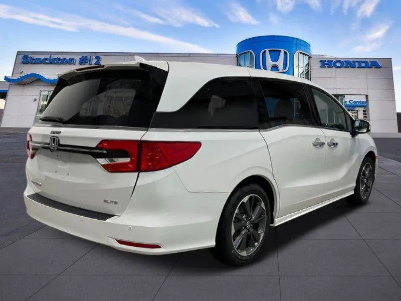 2024 Honda Odyssey Elite photo 5