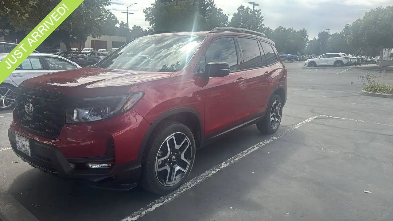 2023 Honda Passport 3.5 Elite 4WD Auto's photo