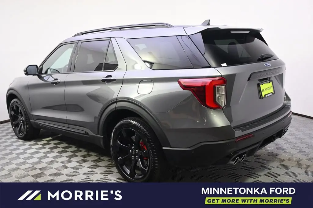2022 Ford Explorer ST 4WD photo 3