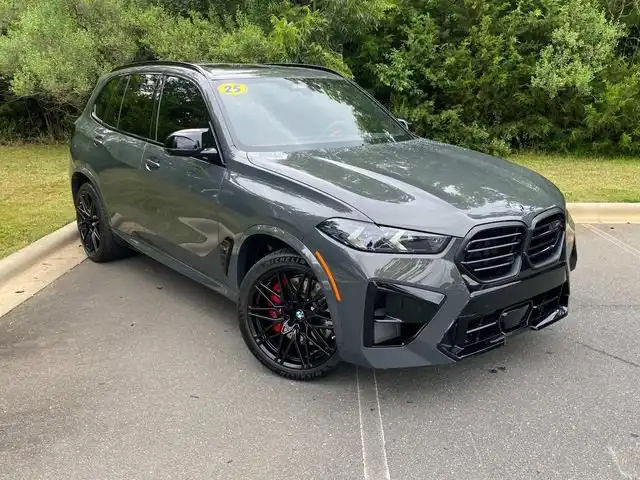 2025 BMW X5 M Competition's photo