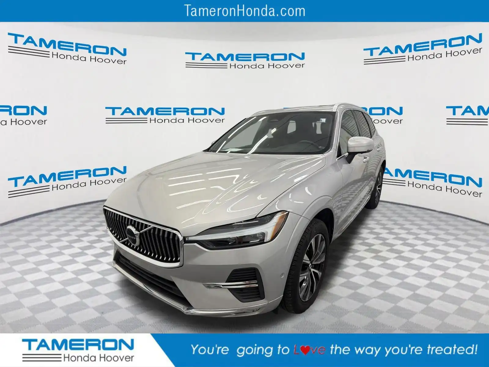 2023 Volvo XC60 B5 Plus Bright Theme FWD's photo