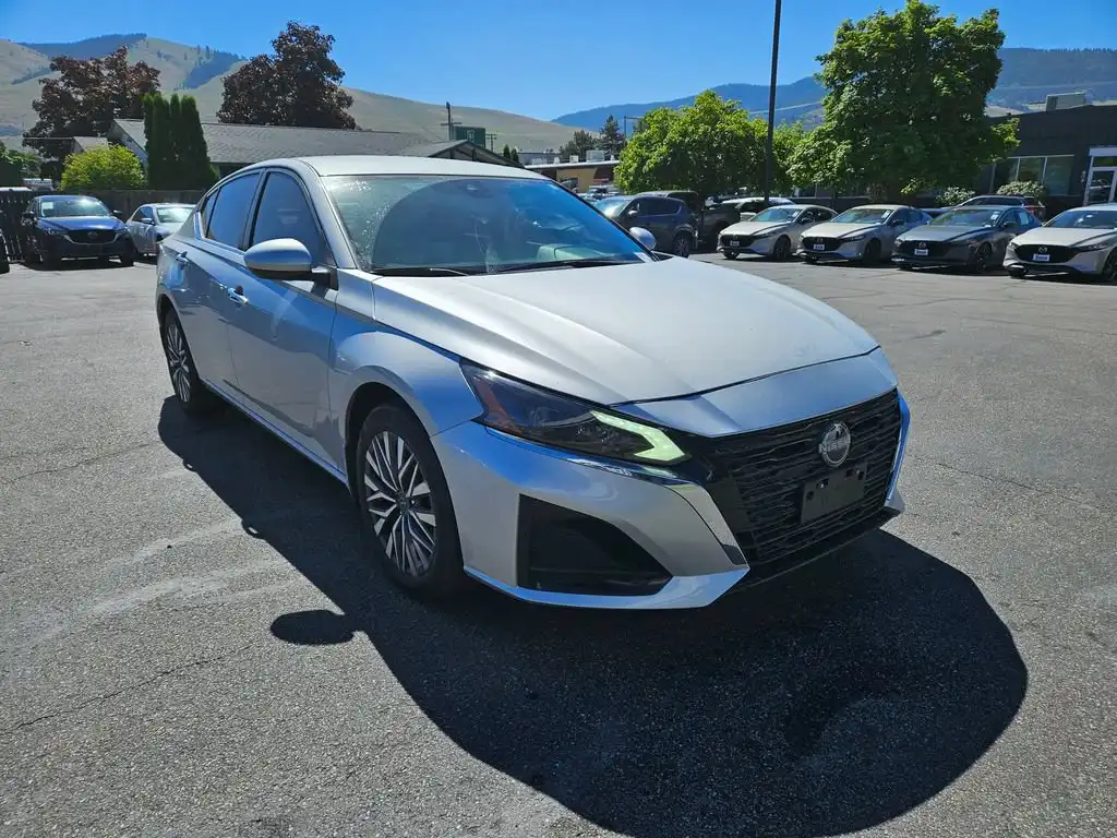 2023 Nissan Altima 2.5 SV AWD's photo