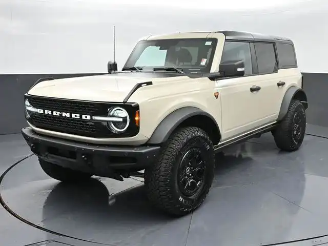 2025 Ford Bronco Badlands 4x4's photo