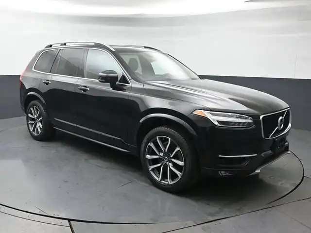 2019 Volvo XC90 T6 Momentum AWD's photo