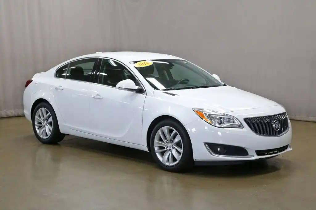2016 Buick Regal Premium 2 Group's photo