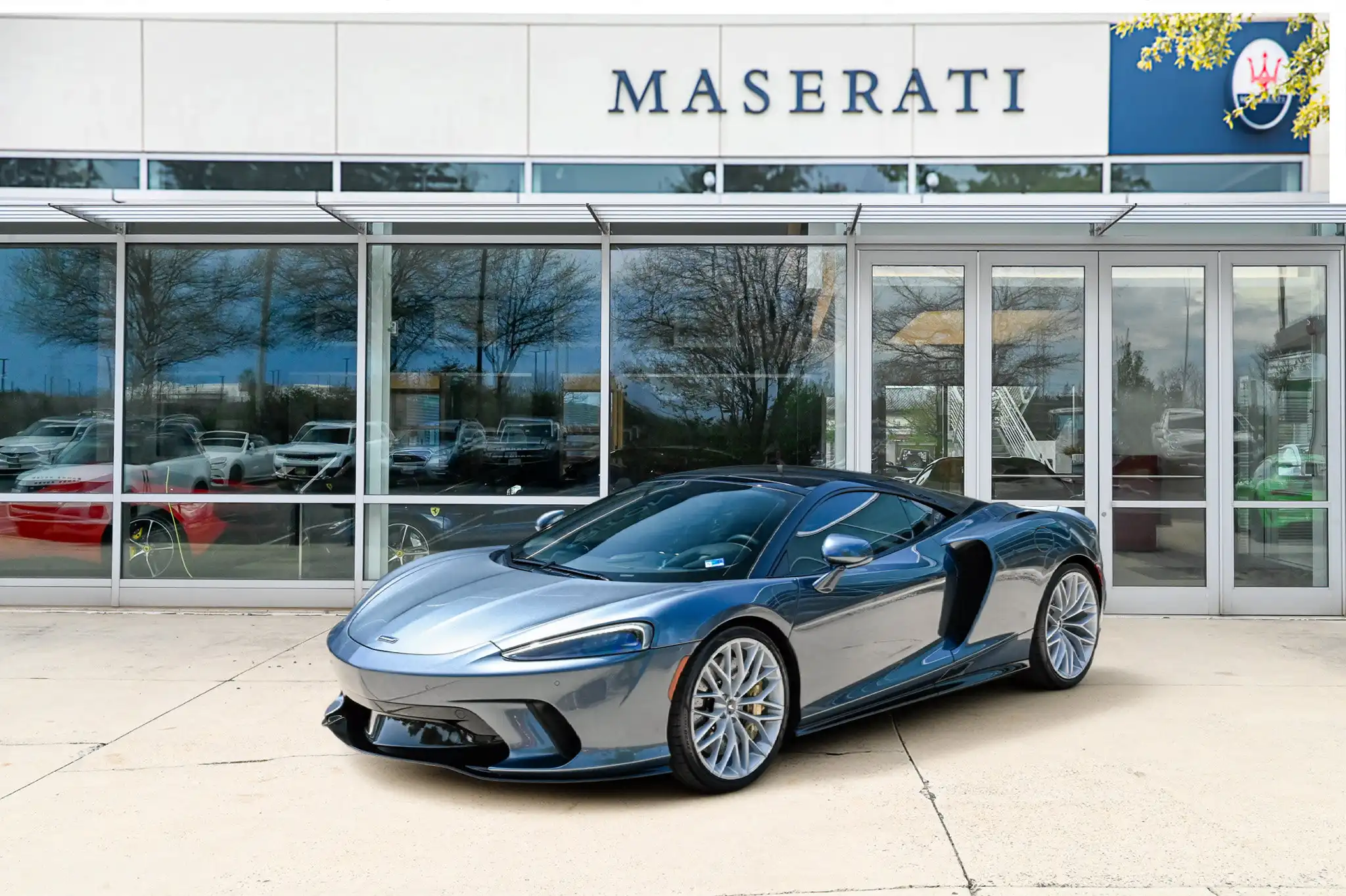 2023 McLaren GT Base's photo