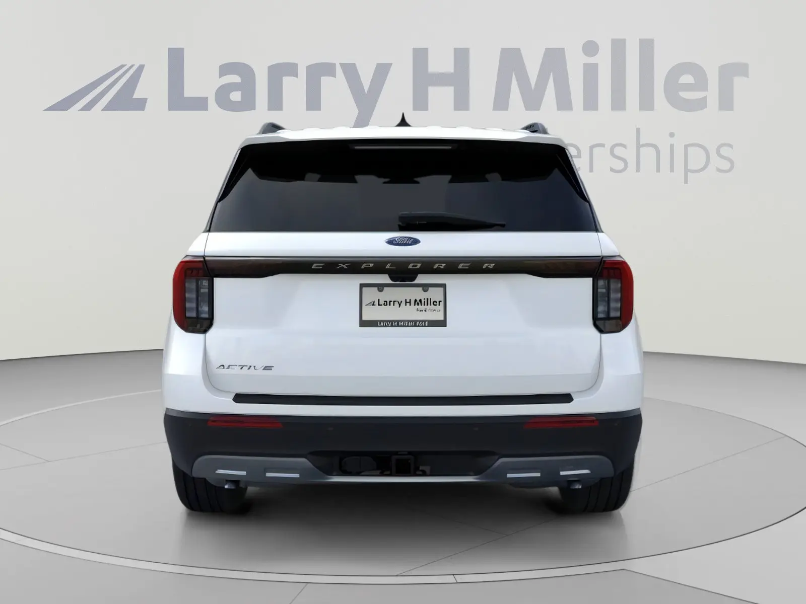 2026 Ford Explorer Active w/200A Pkg photo 5