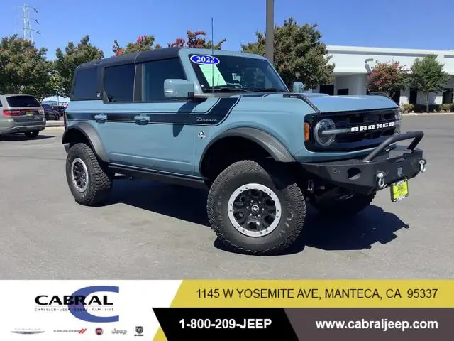 2022 Ford Bronco Outer Banks Advanced 4x4 photo 1