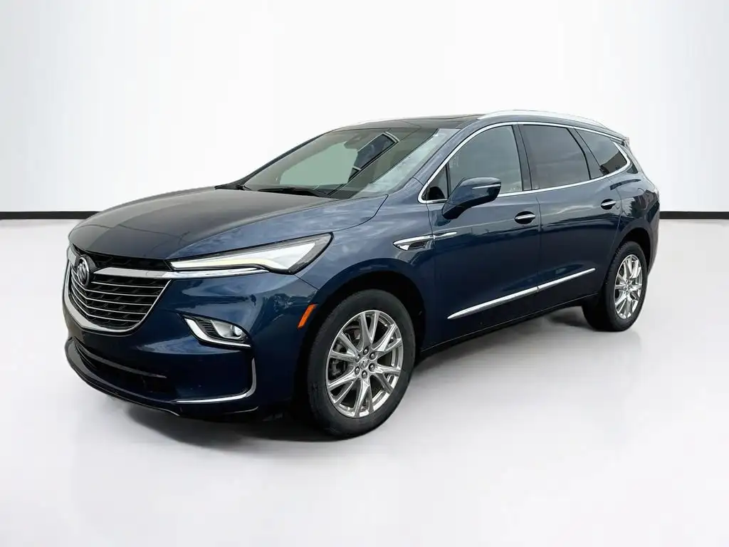 2023 Buick Enclave Essence AWD's photo