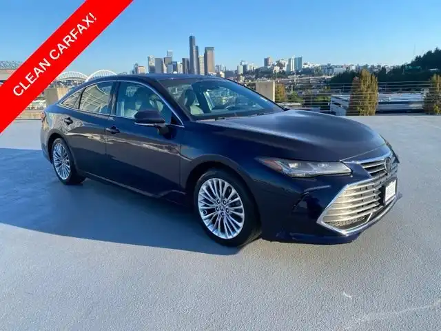 2021 Toyota Avalon Limited AWD's photo