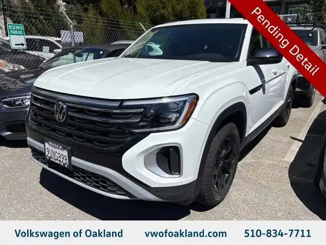 2025 Volkswagen Atlas 2.0T Atlas Peak Edition 4MOTION's photo