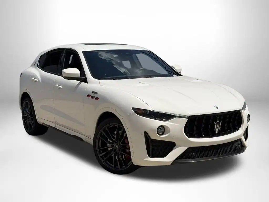 2022 Maserati Levante Trofeo's photo