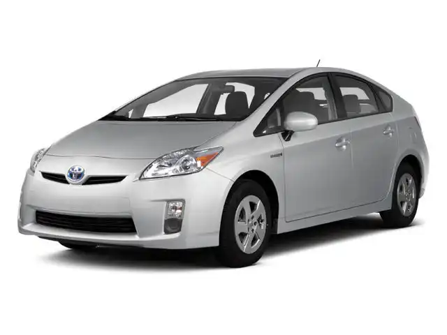 2010 Toyota Prius V's photo