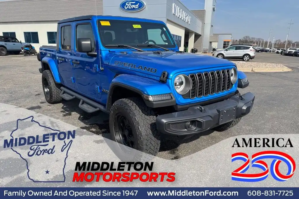 2022 Jeep Gladiator Overland's photo
