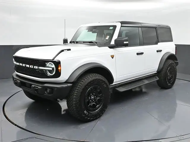 2025 Ford Bronco Badlands 4x4 photo 1