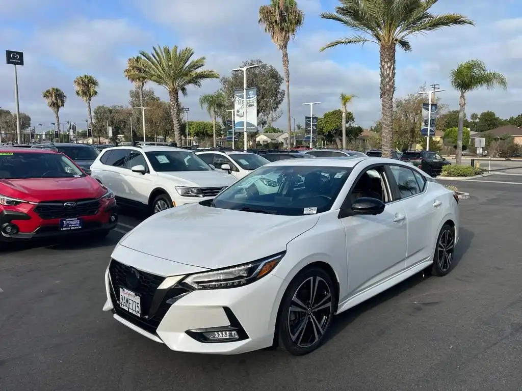 2022 Nissan Sentra SR CVT's photo