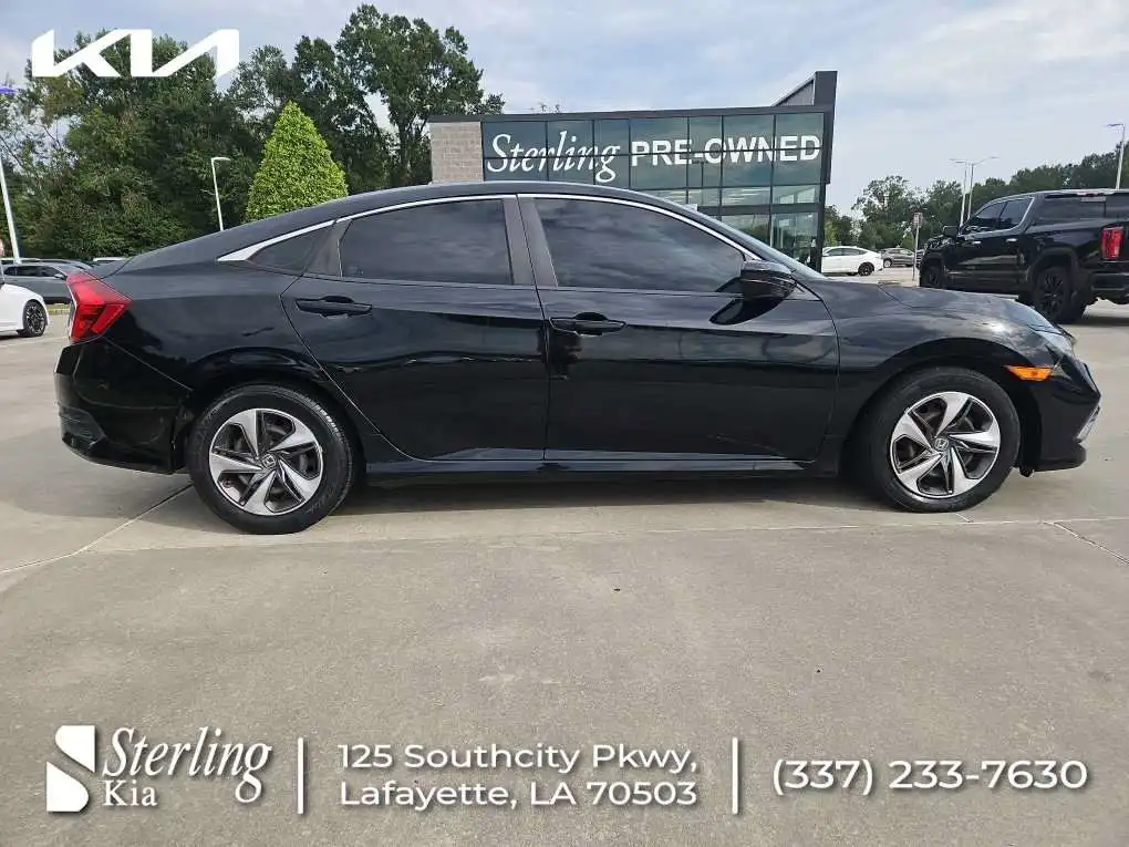 2019 Honda Civic LX CVT's photo