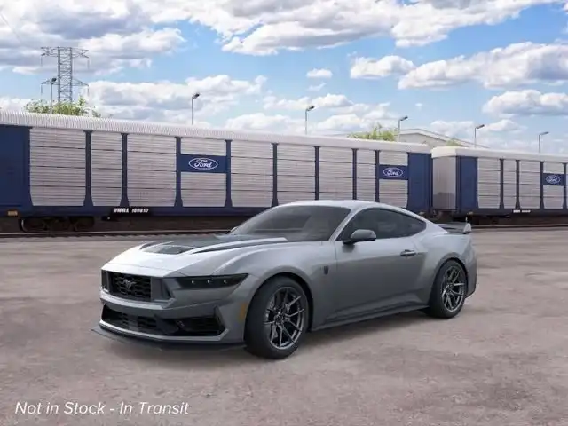 2026 Ford Mustang Dark Horse's photo