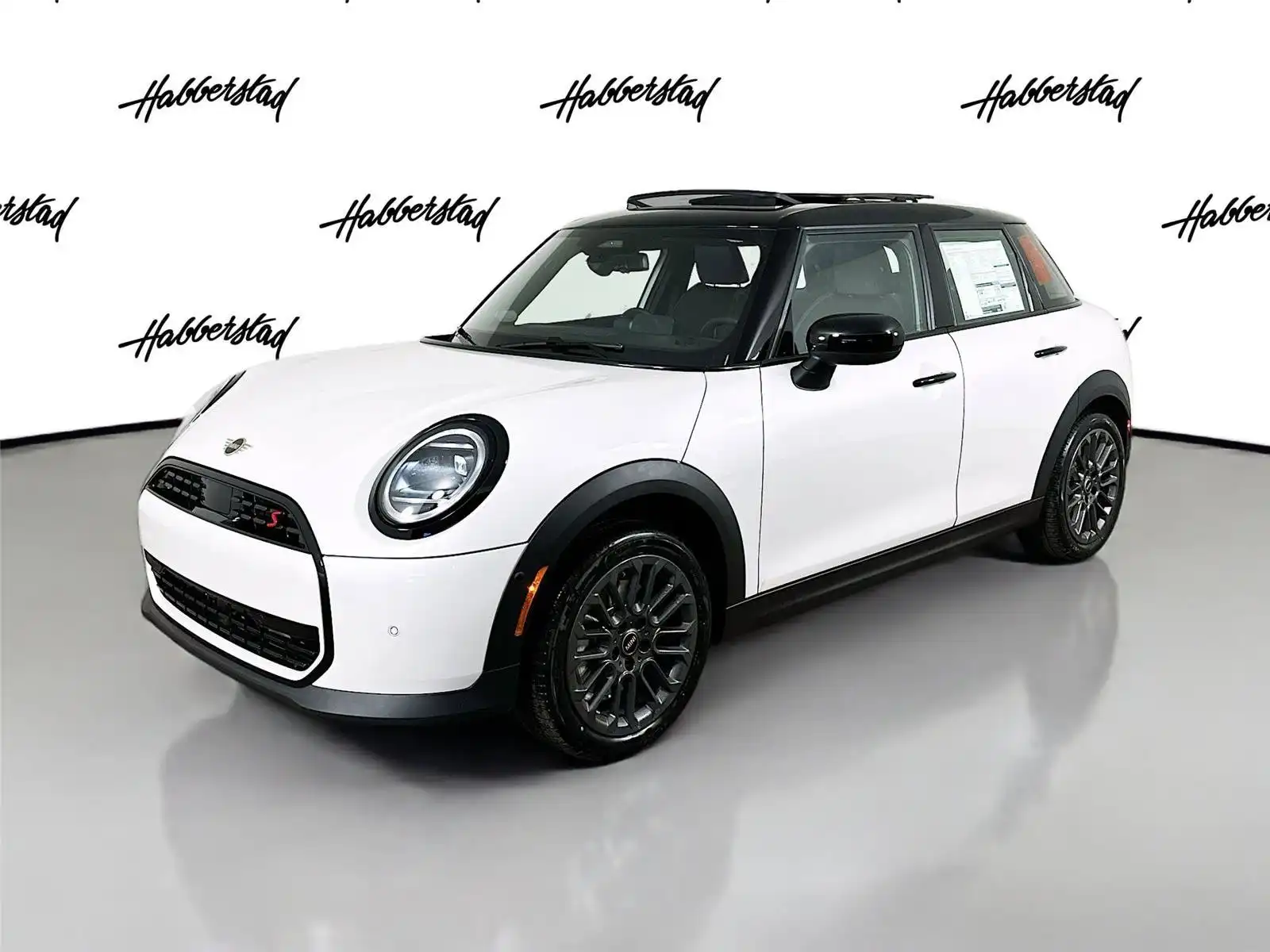 2026 MINI Hardtop Cooper S's photo