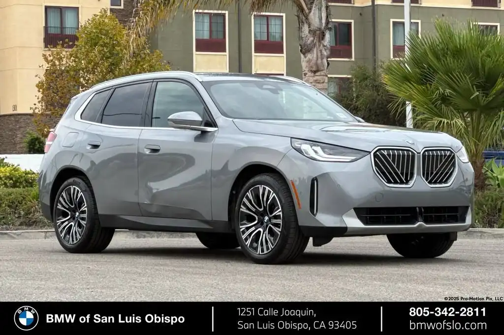 2025 BMW X3 30 xDrive's photo