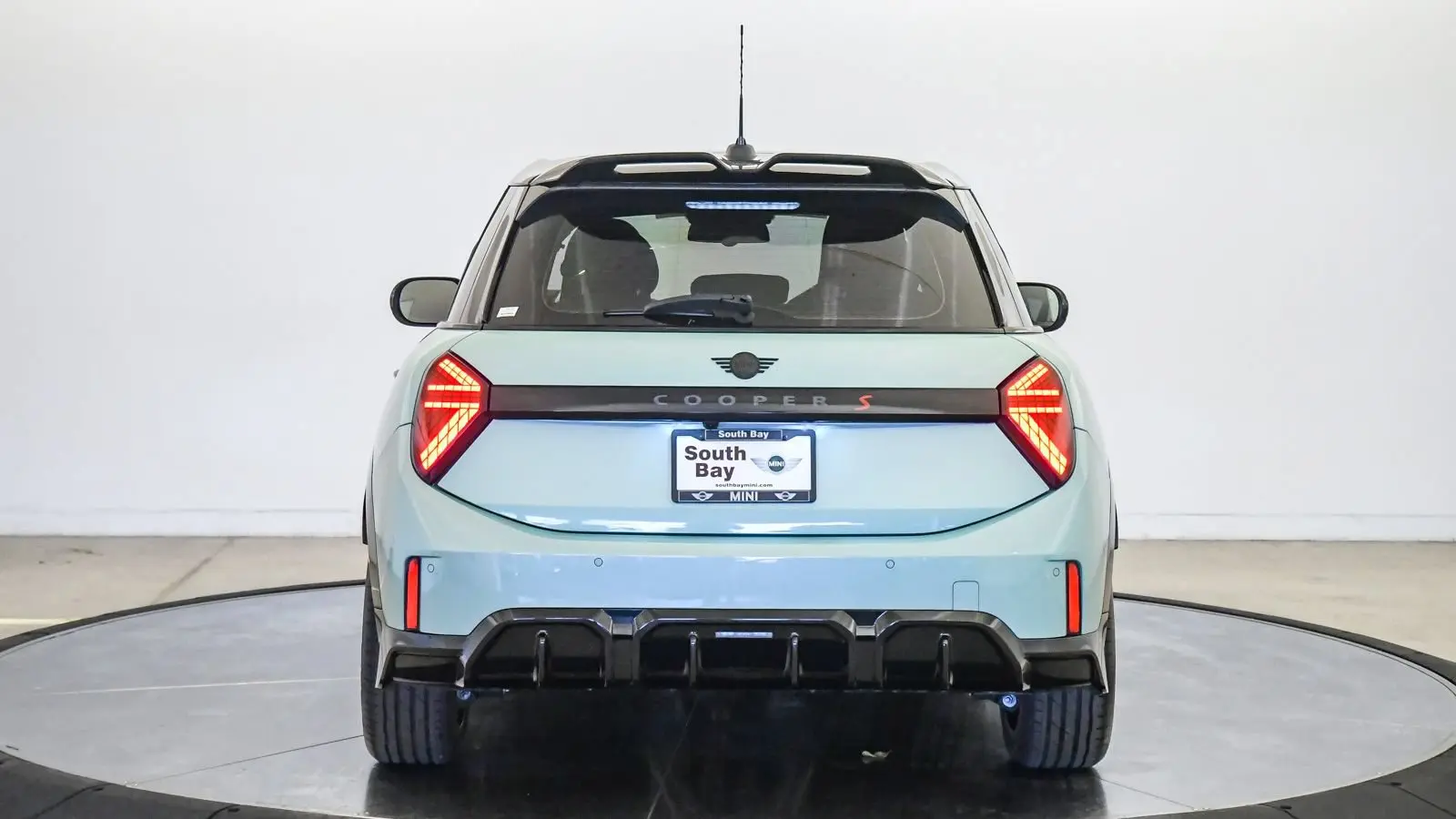 2026 MINI Hardtop Cooper S photo 3