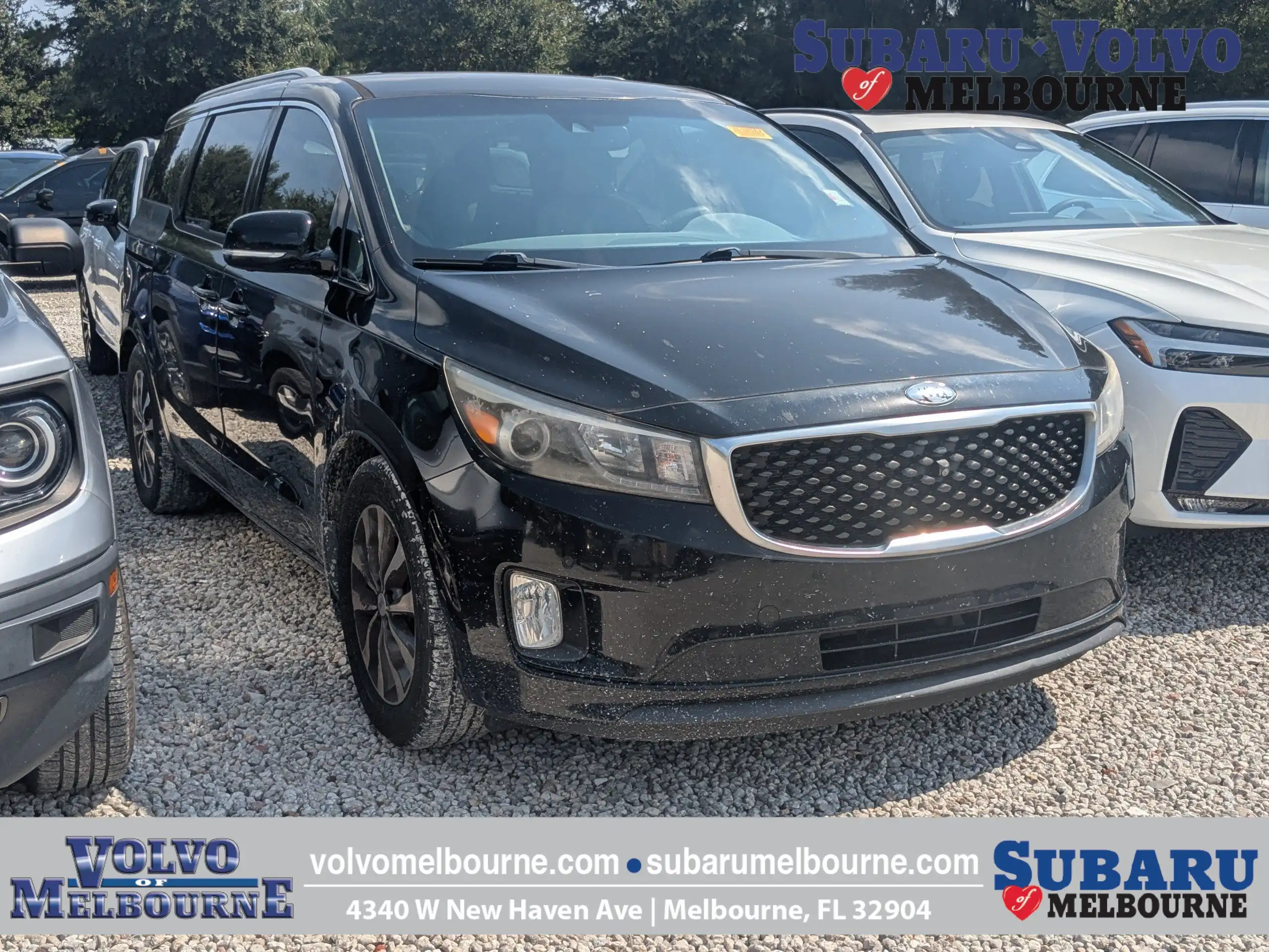 2017 Kia Sedona SX's photo