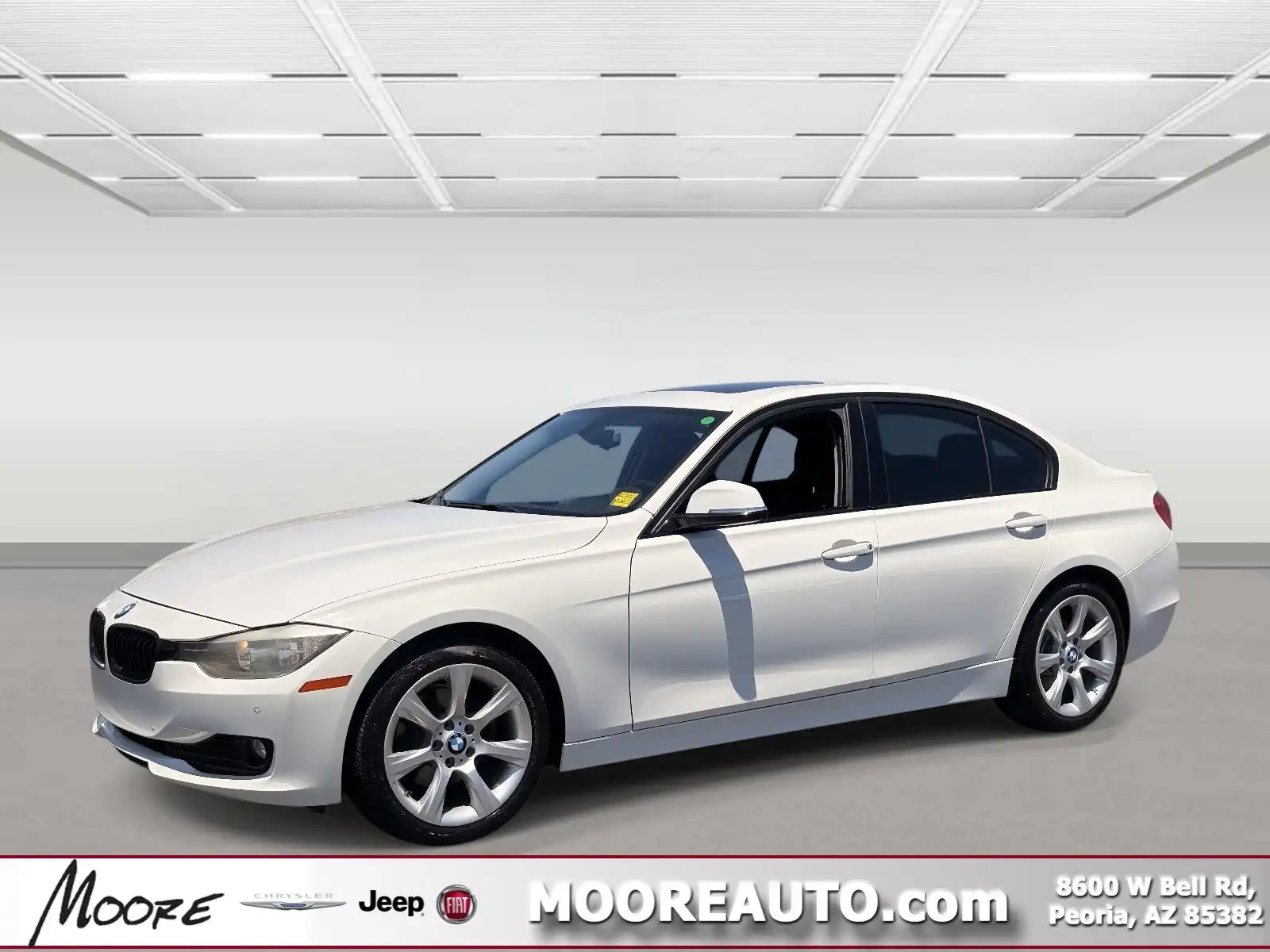2015 BMW 3 Series 320i Sedan's photo