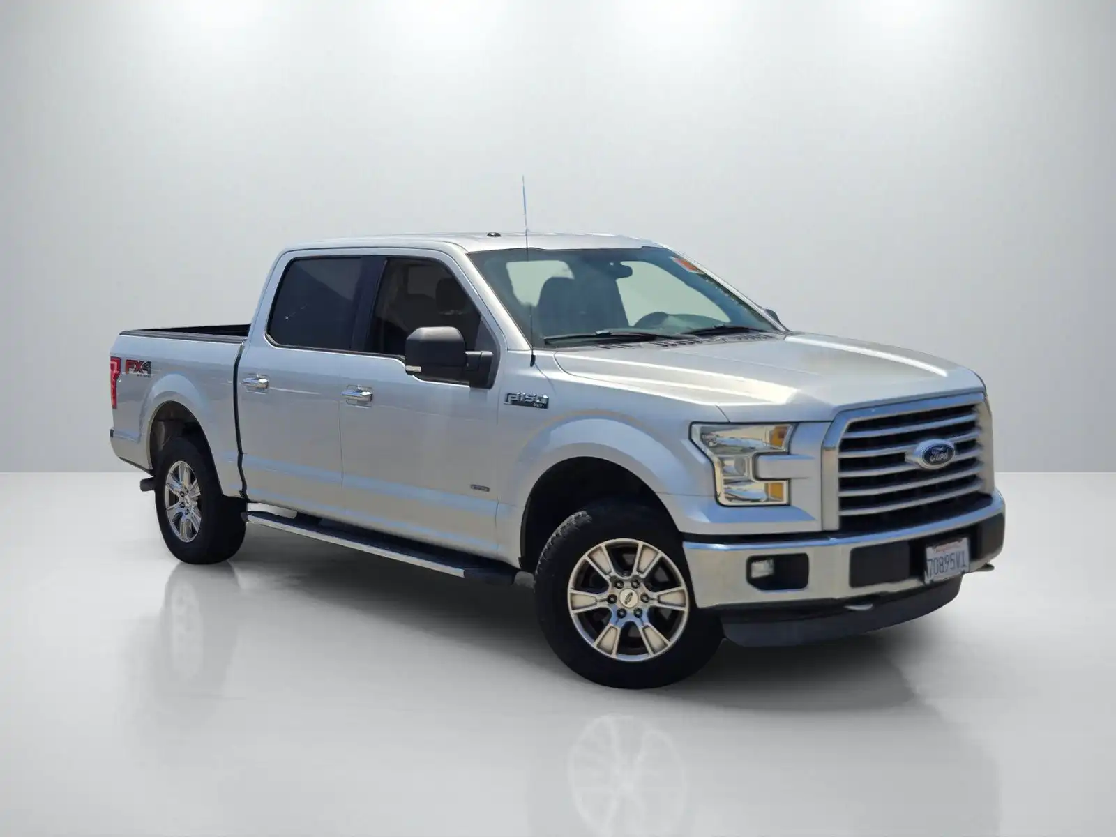 2015 Ford F-150 XLT 4x4 SuperCrew 145-in's photo