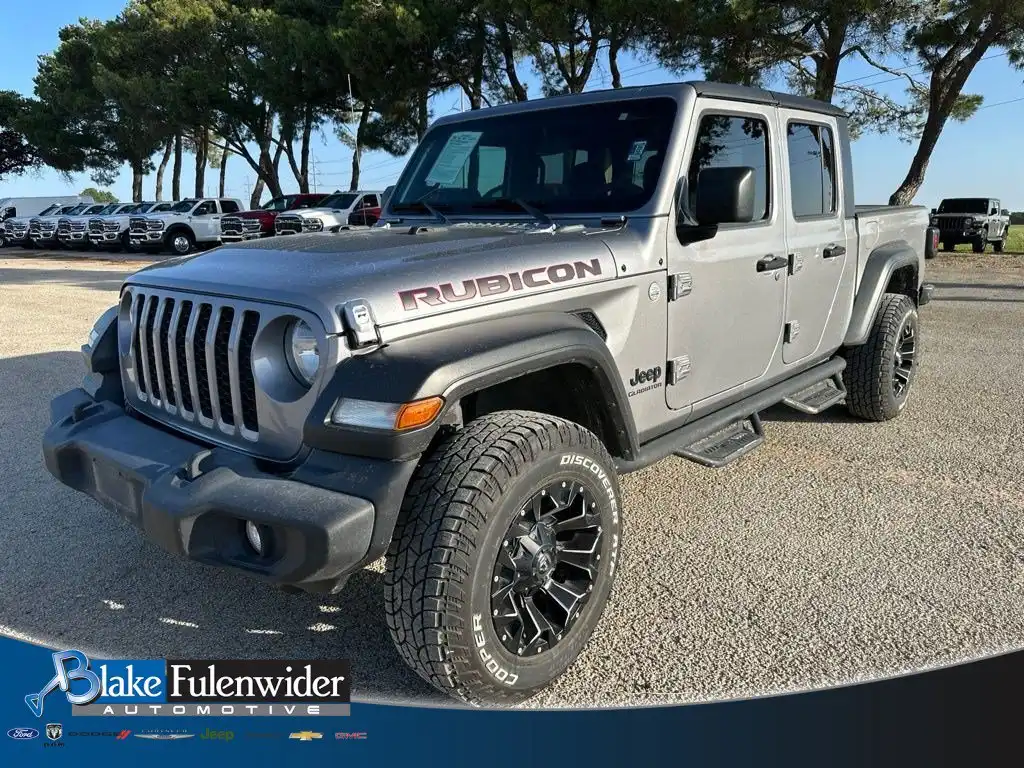 2020 Jeep Gladiator Sport S's photo