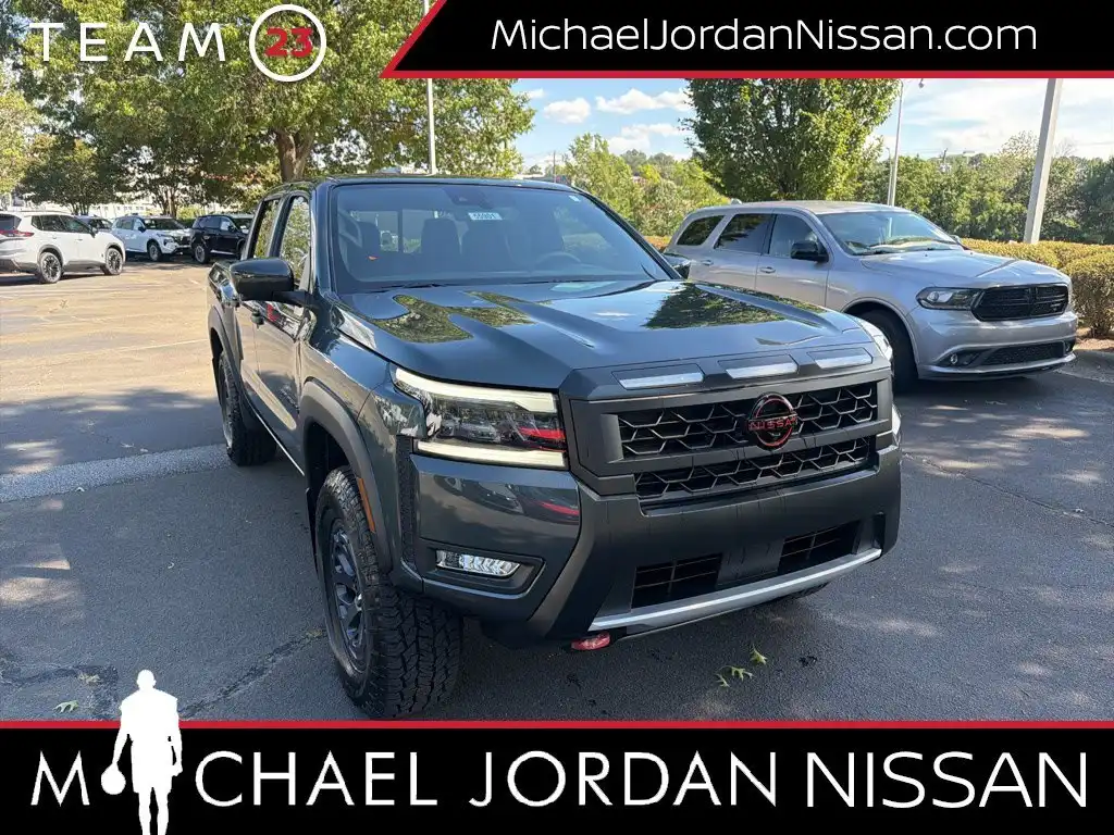 2027 Nissan Frontier PRO-4X Crew Cab 4WD's photo
