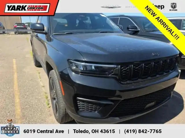 2023 Jeep Grand Cherokee Altitude 4x4's photo