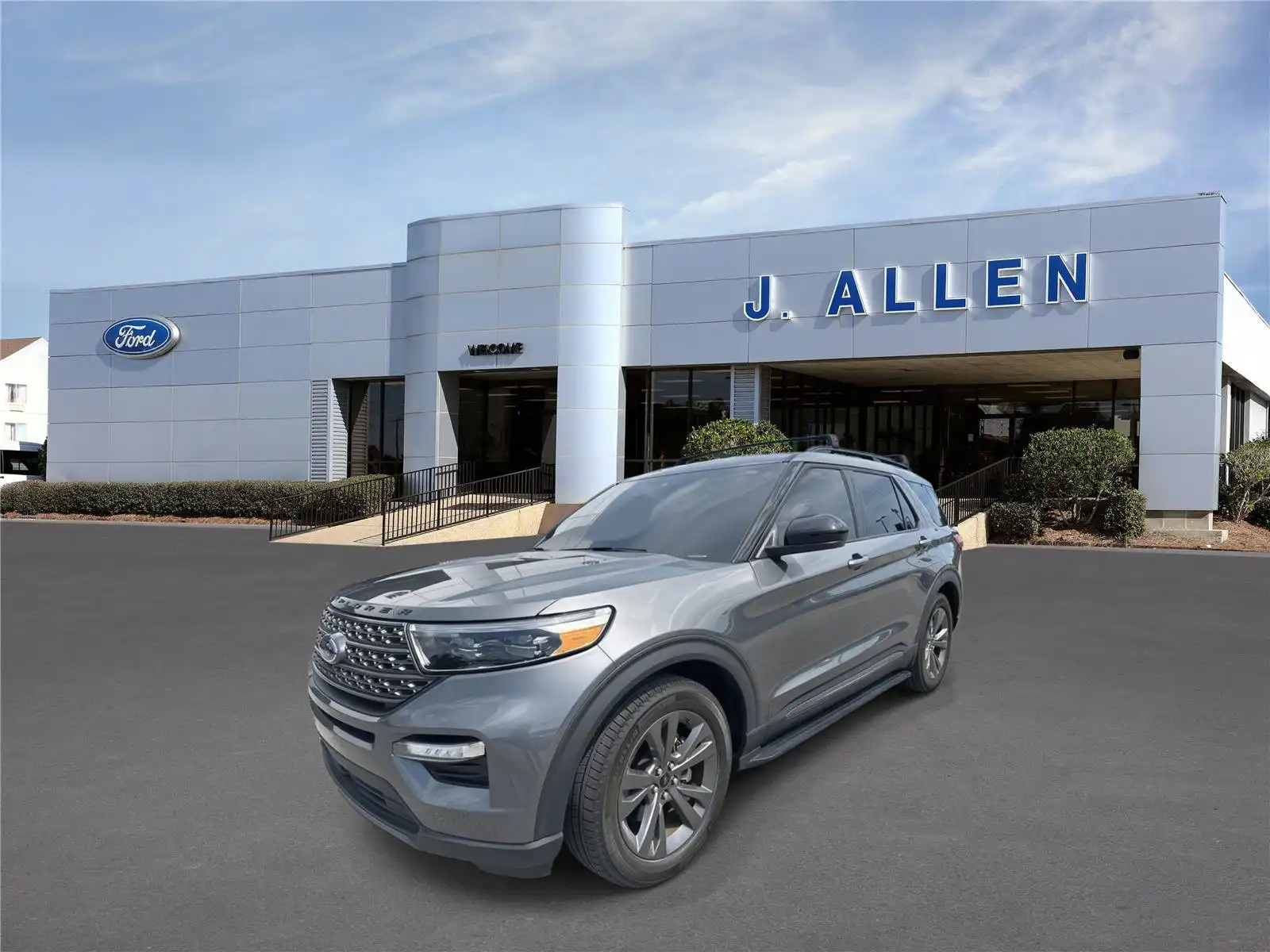 2024 Ford Explorer XLT RWD's photo