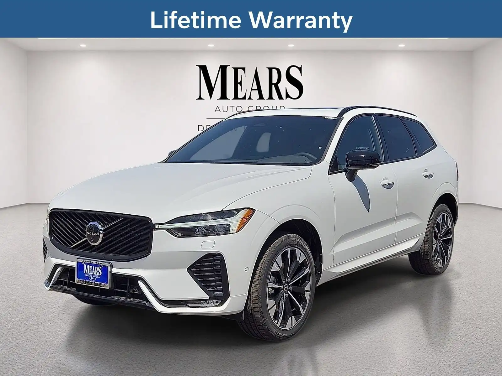 2026 Volvo XC60 B5 Plus Dark AWD's photo