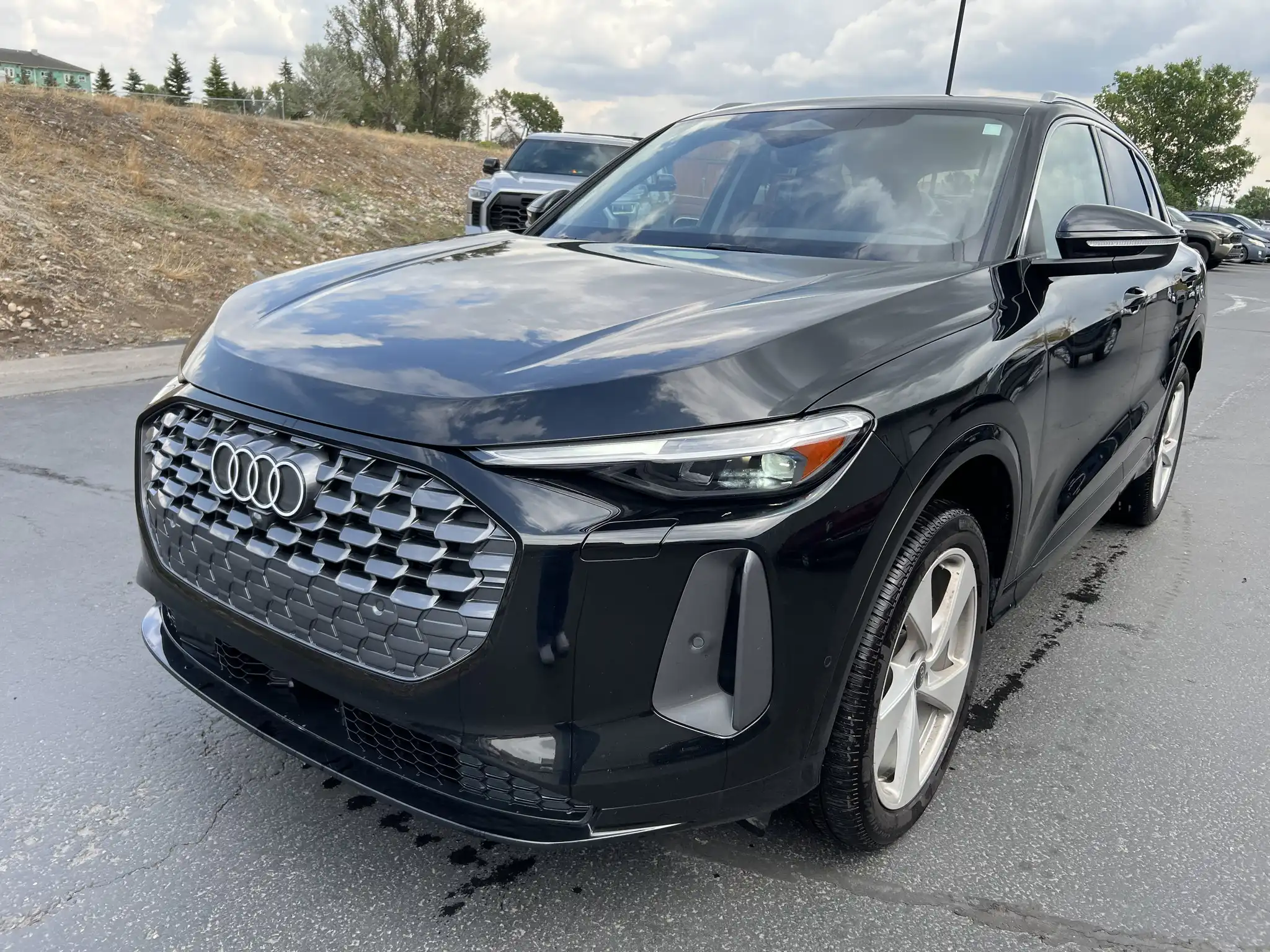 2025 Audi Q5 40 Premium Plus's photo