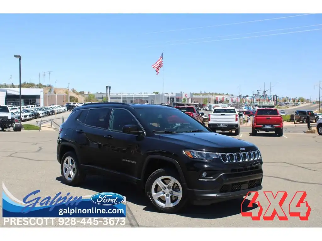2023 Jeep Compass Latitude 4X4's photo