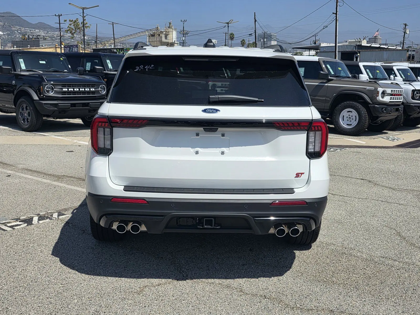 2026 Ford Explorer ST 4WD photo 5