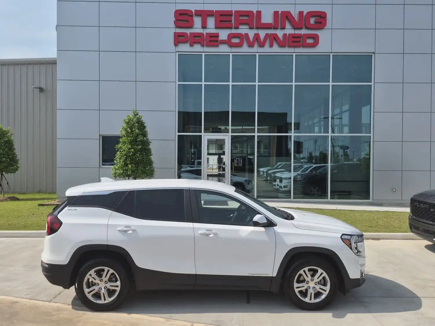 2024 GMC Terrain SLE FWD's photo