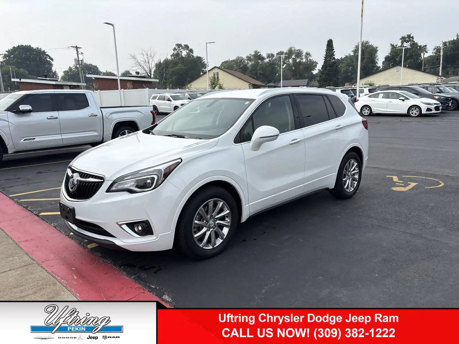 2020 Buick Envision Essence FWD's photo