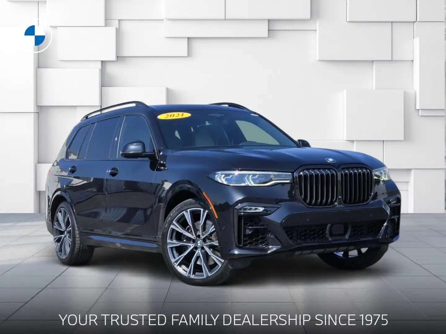 2021 BMW X7 M50i's photo