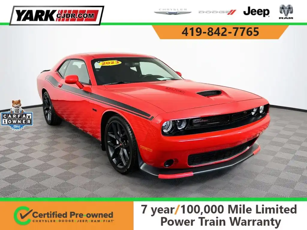 2023 Dodge Challenger R/T's photo