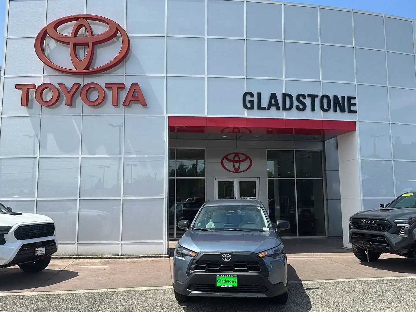 2026 Toyota Corolla Cross L AWD's photo