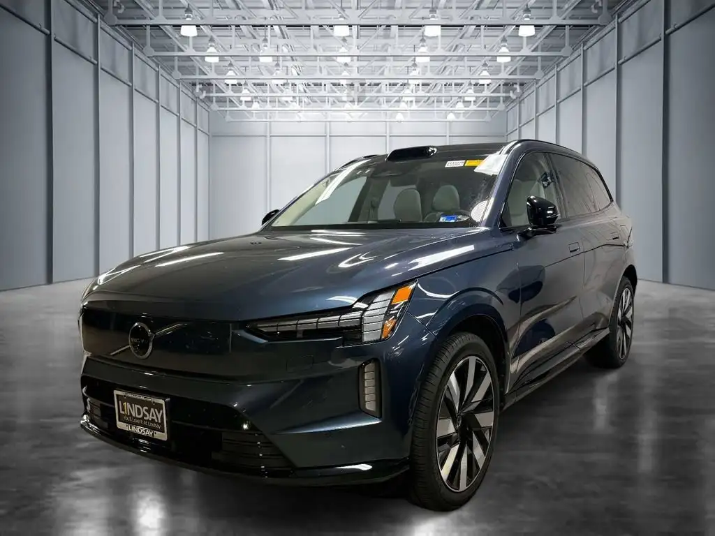 2025 Volvo EX90 Twin Motor Performance Ultra 6-Seater's photo
