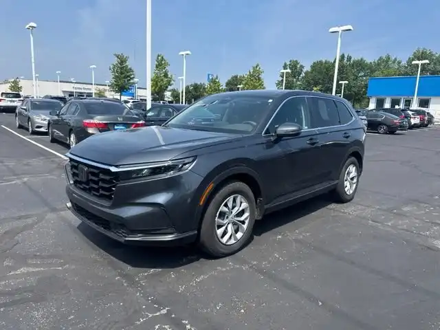 2025 Honda CR-V LX AWD's photo