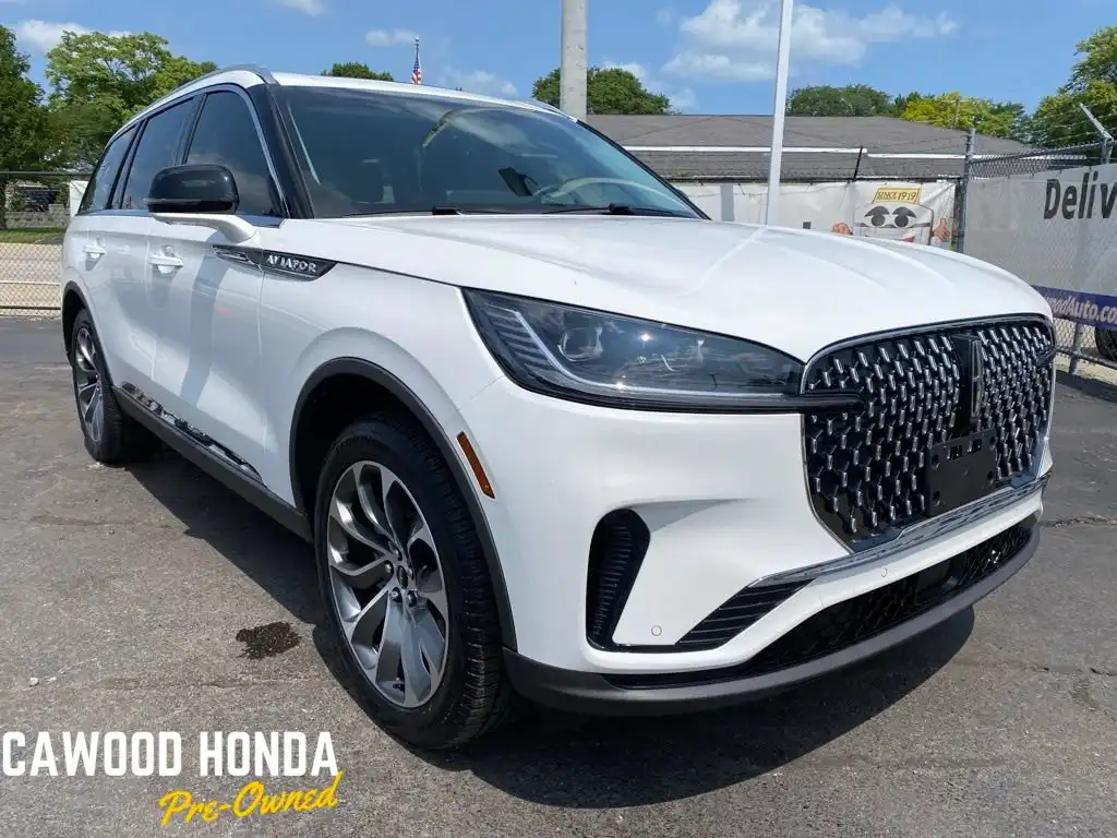 2025 Lincoln Aviator Reserve AWD's photo