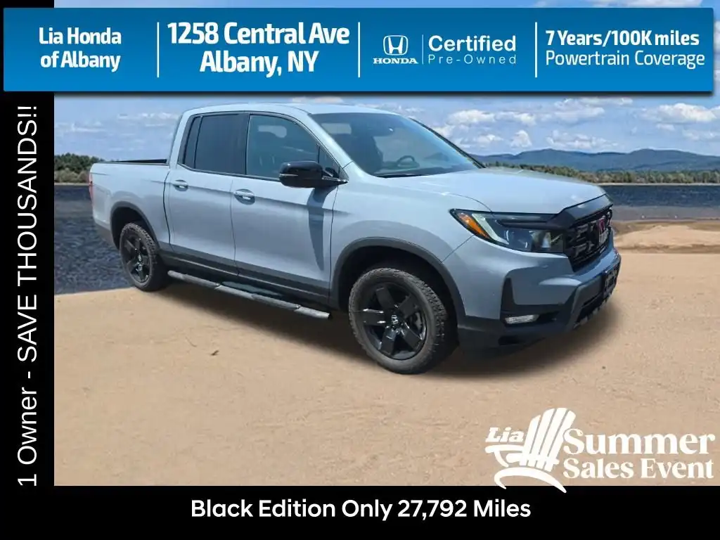 2025 Honda Ridgeline Black Edition's photo