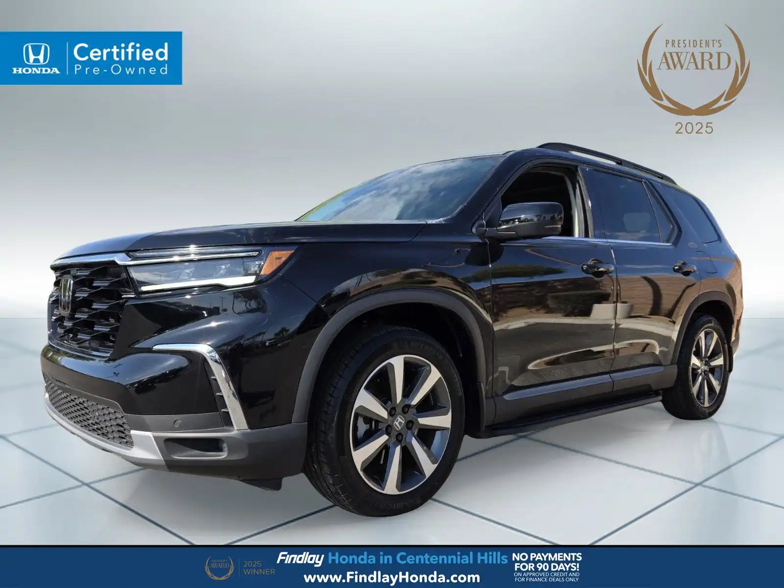 2025 Honda Pilot Touring 2WD's photo