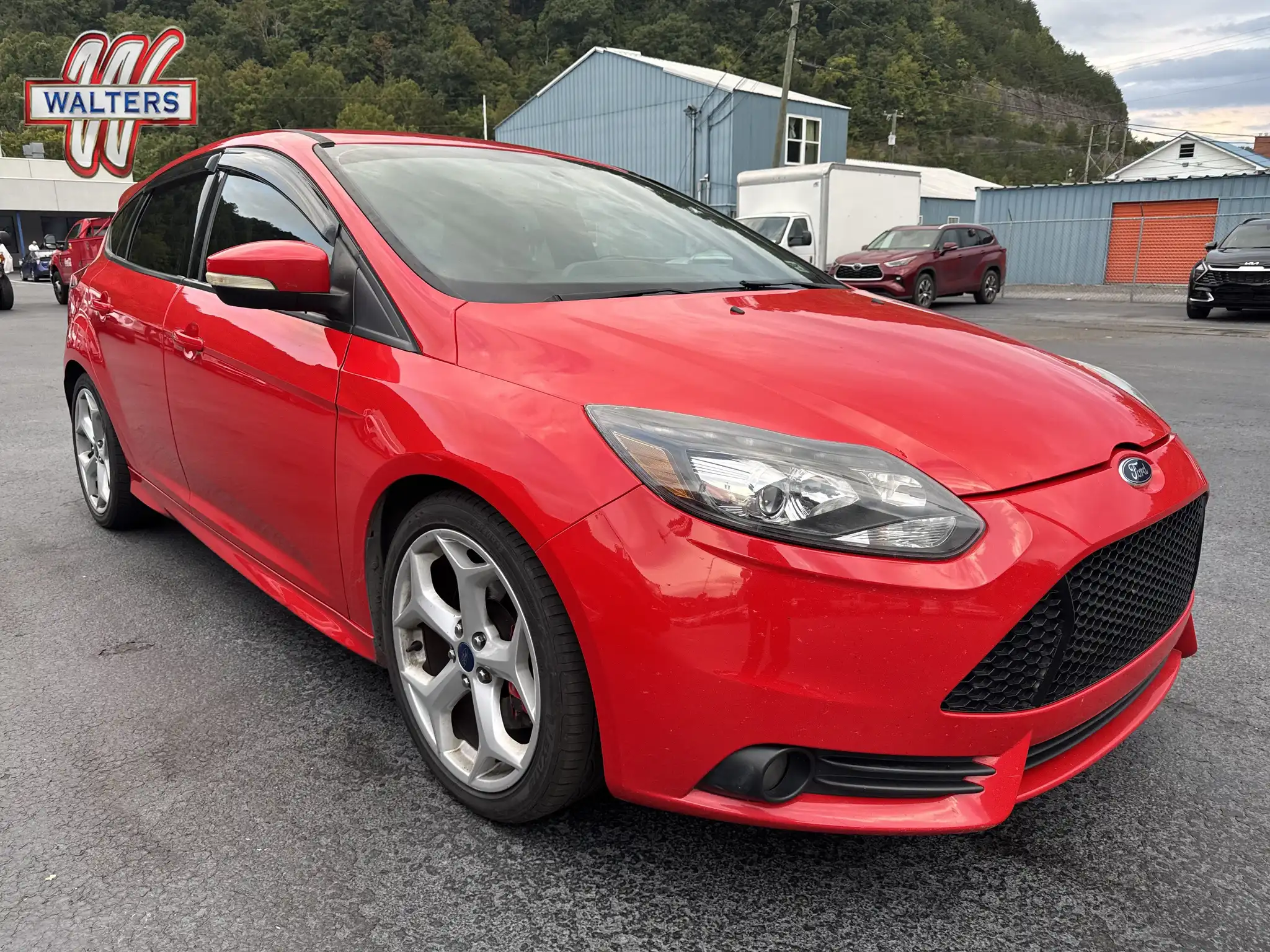 2014 Ford Focus ST Hatchback 5-Door's photo