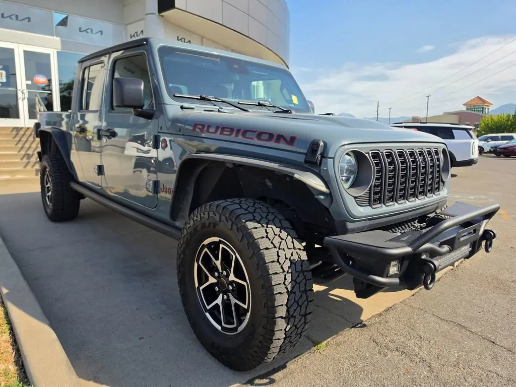 2024 Jeep Gladiator Rubicon photo 3
